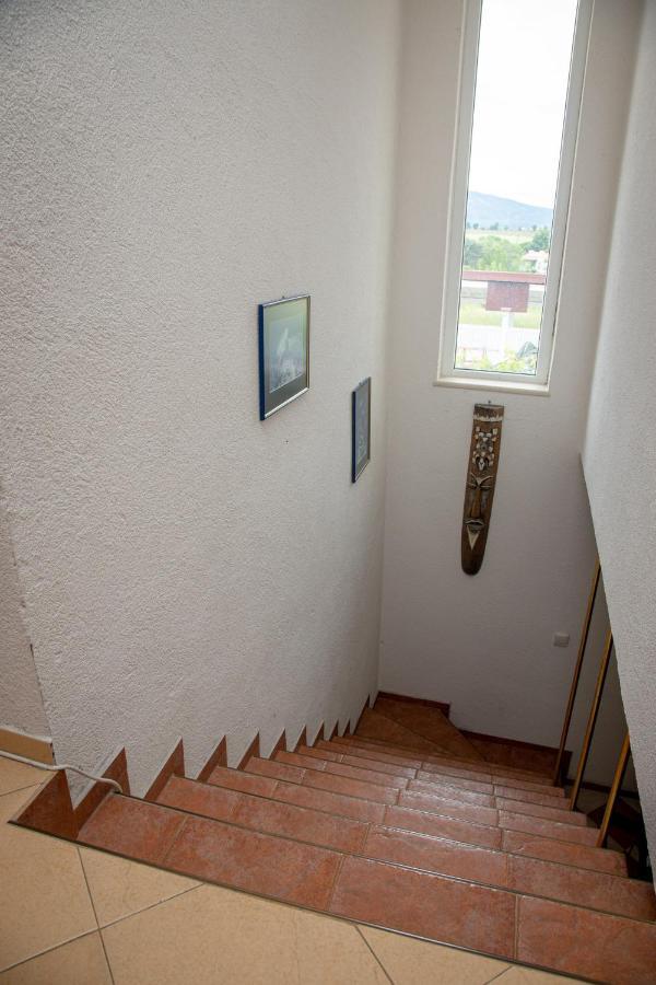 Villa Beni - 4 Bedroom Private House By Flаt Manаger Lozenec Kültér fotó